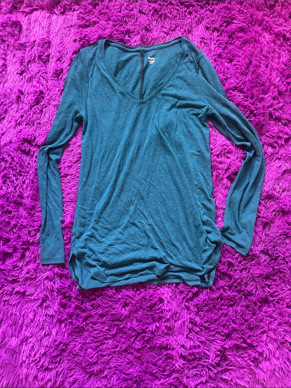 Massimo Teal V-Neck Long Sleeve Top